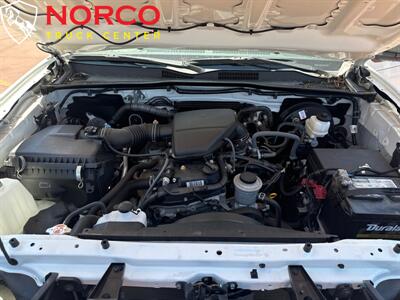 2019 Toyota Tacoma SR  .4x4  Extended Cab w/ Camper Shell & Ladder Rack 4x4 - Photo 26 - Norco, CA 92860