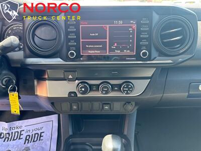 2020 Toyota Tacoma SR Extended Cab Short Bed w/ Camper Shell   - Photo 19 - Norco, CA 92860