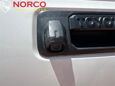 2020 Toyota Tacoma SR Extended Cab Short Bed w/ Camper Shell   - Photo 10 - Norco, CA 92860