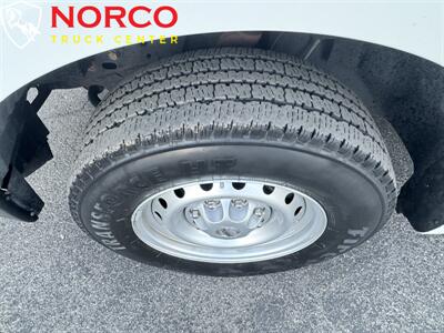 2019 Nissan NV 2500 HD S Low Roof Cargo   - Photo 16 - Norco, CA 92860