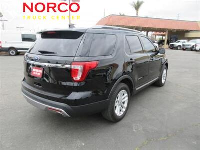 2017 Ford Explorer XLT 7 Passenger  4 Door 7 Passenger - Photo 3 - Norco, CA 92860