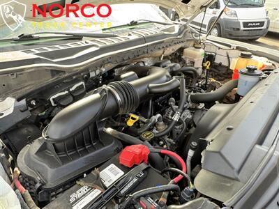 2018 FORD F 550 Regular Cab 12' Stake Bed w/ Lift Gate   - Photo 29 - Norco, CA 92860