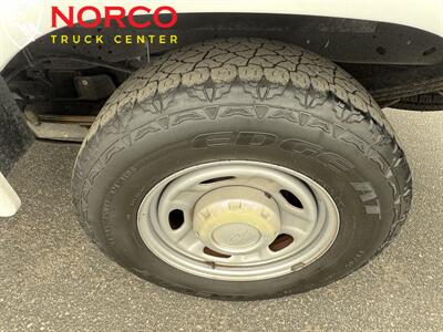 2015 Ford F-250 Super Duty XL Regular Cab 8' Utility Bed   - Photo 14 - Norco, CA 92860