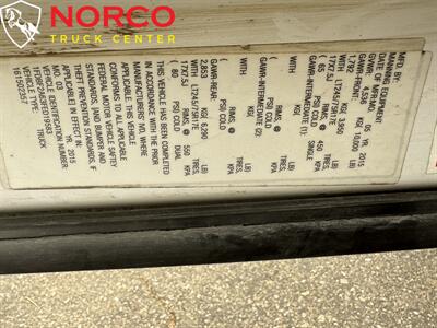 2015 Ford F-250 Super Duty XL Regular Cab 8' Utility Bed   - Photo 21 - Norco, CA 92860