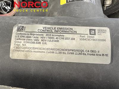 2019 Chevrolet Silverado 3500HD CC Work Truck 9' Stake Bed w/ Liftgate - Photo 27 - Norco, CA 92860