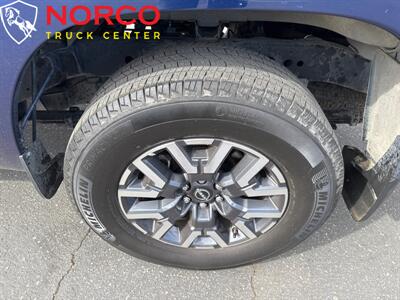 2022 Nissan Frontier SV Crew Cab Short Bed   - Photo 13 - Norco, CA 92860