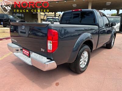 2015 Nissan Frontier SV V6 Extended Cab Short Bed   - Photo 8 - Norco, CA 92860