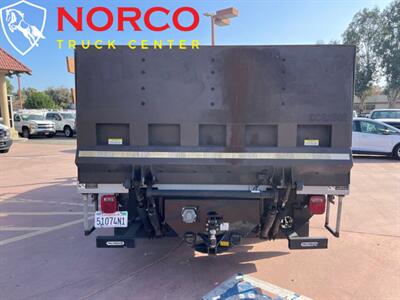 2016 Ford F550 XL CC LIFTGATE  Crew Cab 12' Stake Bed w/ Lift Gate Diesel 4x4 - Photo 12 - Norco, CA 92860