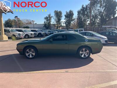 2022 Dodge Challenger SXT   - Photo 4 - Norco, CA 92860