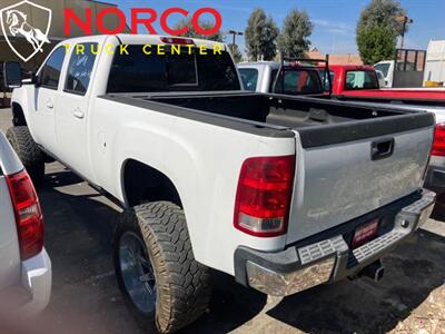 2011 GMC Sierra 2500HD SLT DSL  Crew Cab 4x4 Dsl Lifted - Photo 4 - Norco, CA 92860