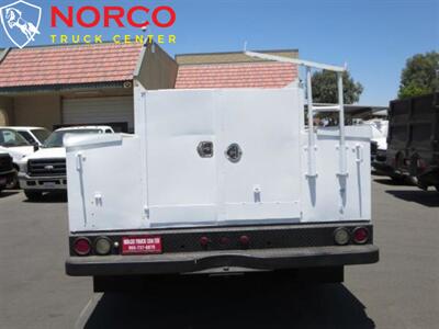 2001 Chevrolet Silverado 3500  Regular Cab Enclosed Utility Diesel 4x4 - Photo 12 - Norco, CA 92860