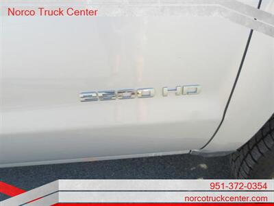 2015 Chevrolet Silverado 2500HD C2500 Work Truck Crew Cab Long Bed 4x4   - Photo 5 - Norco, CA 92860