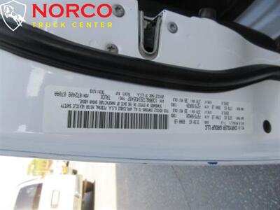 2014 RAM 1500 SLT  Crew Cab Short Bed - Photo 23 - Norco, CA 92860