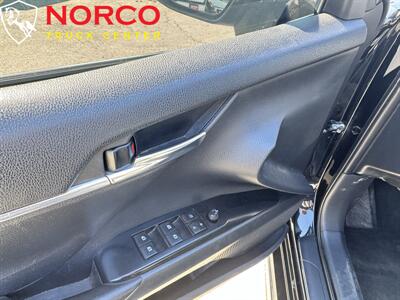 2020 Toyota Camry SE   - Photo 14 - Norco, CA 92860