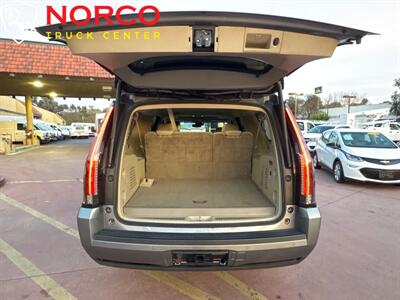 2019 Cadillac Escalade ESV Luxury   - Photo 11 - Norco, CA 92860