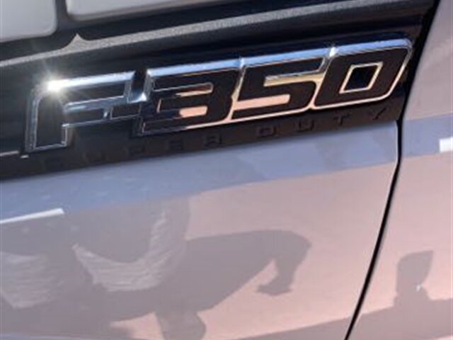 2013 Ford F-350 Super Duty XL photo