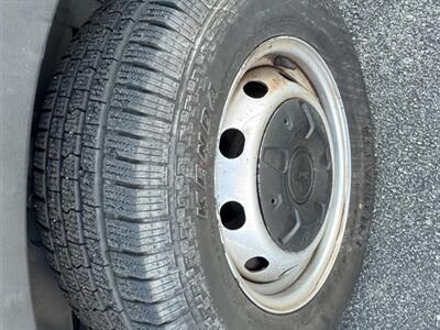 2019 Ford Transit 250   - Photo 16 - Norco, CA 92860