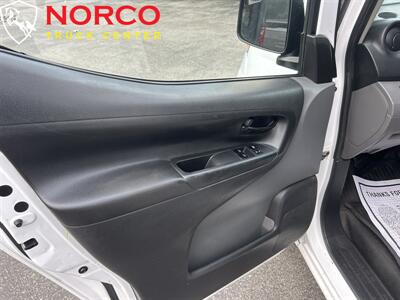 2021 Nissan NV200 SV Cargo (Empty)   - Photo 12 - Norco, CA 92860