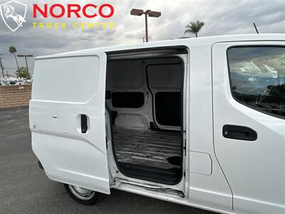 2021 Nissan NV200 SV Cargo (Empty)   - Photo 10 - Norco, CA 92860