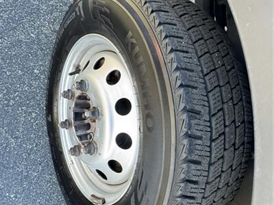 2023 Ford Transit 250 T250 AWD Medium Roof Cargo   - Photo 15 - Norco, CA 92860