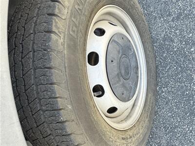 2017 Ford Transit T150 9 Passenger   - Photo 11 - Norco, CA 92860