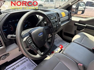 2019 Ford F-550 Super Duty Stake Bed w/ Liftgate - Photo 15 - Norco, CA 92860