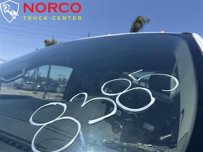 2019 Ford F-550 Super Duty Stake Bed w/ Liftgate - Photo 22 - Norco, CA 92860