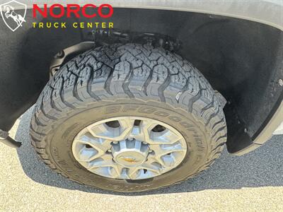 2022 Chevrolet Silverado 2500HD LT Crew Cab 9'x7' Flat Bed Diesel 4x4 - Photo 14 - Norco, CA 92860