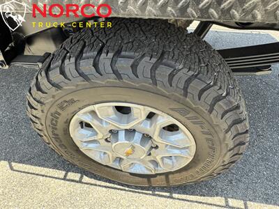 2022 Chevrolet Silverado 2500HD LT Crew Cab 9'x7' Flat Bed Diesel 4x4 - Photo 13 - Norco, CA 92860