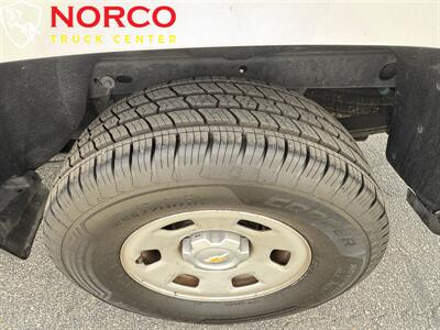 2017 Chevrolet Colorado Work Truck Extended Cab 6ft Bed w/ Ladder Rack   - Photo 10 - Norco, CA 92860