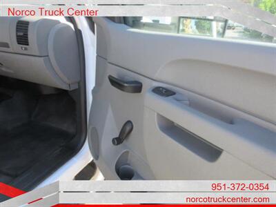 2012 Chevrolet Silverado 3500 Work Truck  4X4 - Photo 8 - Norco, CA 92860