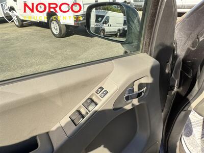 2021 Nissan Frontier SV Crew Cab Short Bed - Photo 17 - Norco, CA 92860