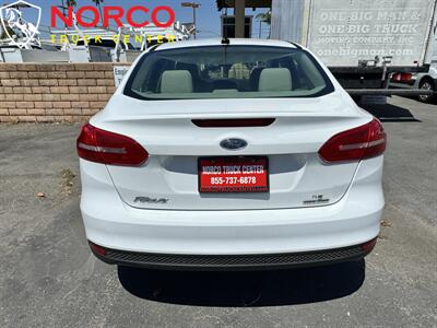 2015 Ford Focus SE   - Photo 7 - Norco, CA 92860