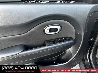 2014 Kia Soul   - Photo 12 - West Bountiful, UT 84087-1313