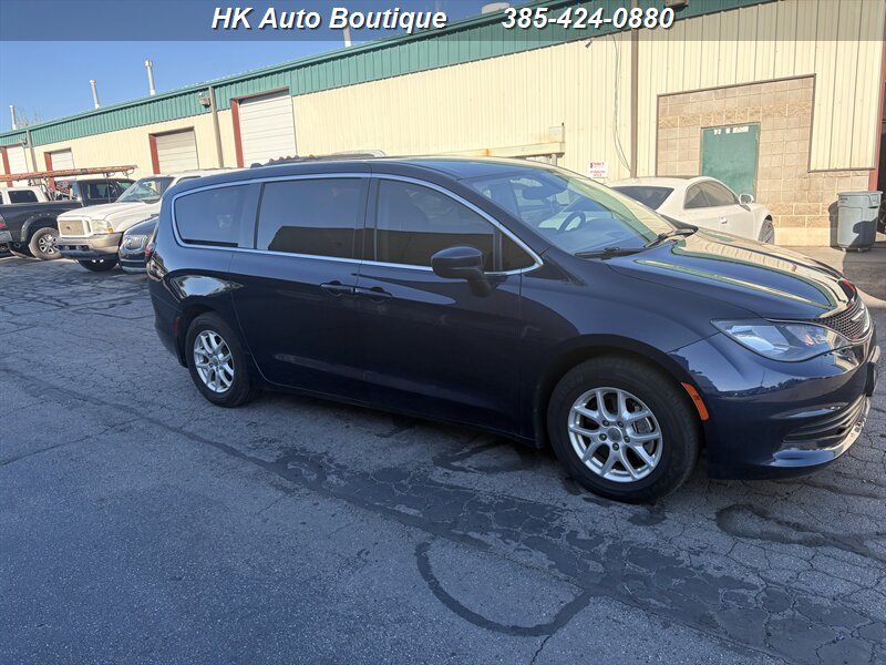 2017 Chrysler Pacifica Touring - Photo 2 - West Bountiful, UT 84087-1313