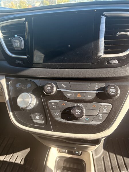 2017 Chrysler Pacifica Touring - Photo 19 - West Bountiful, UT 84087-1313