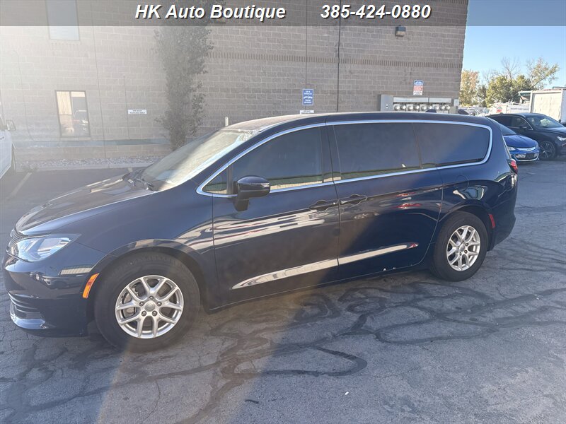 2017 Chrysler Pacifica Touring - Photo 6 - West Bountiful, UT 84087-1313