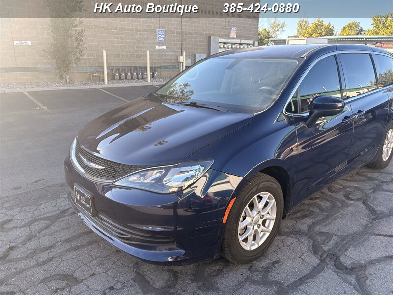 2017 Chrysler Pacifica Touring - Photo 5 - West Bountiful, UT 84087-1313