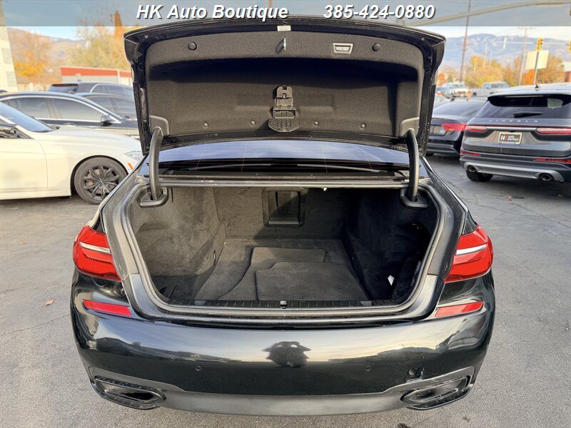 2017 BMW 740i M Sport - Photo 26 - West Bountiful, UT 84087-1313