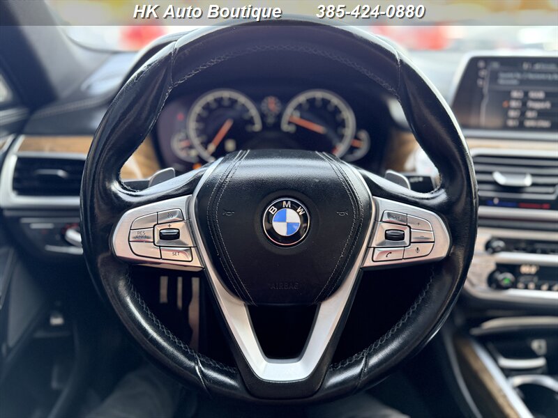 2017 BMW 740i M Sport - Photo 12 - West Bountiful, UT 84087-1313