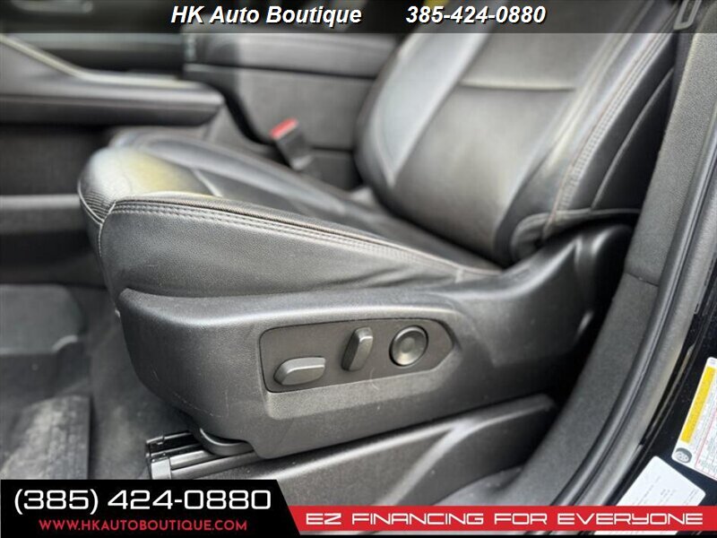 2022 Chevrolet Suburban High Country   - Photo 16 - West Bountiful, UT 84087-1313