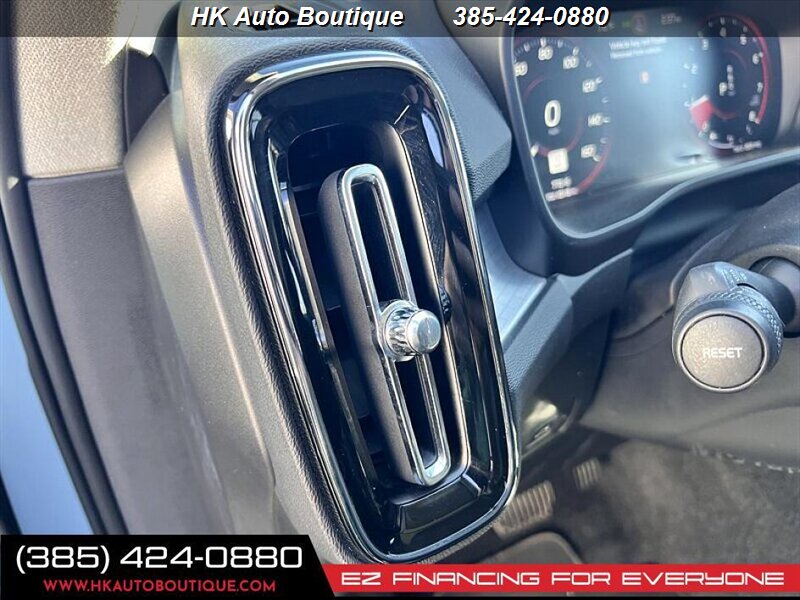 2019 Volvo XC40 T5 Momentum - Photo 11 - West Bountiful, UT 84087-1313