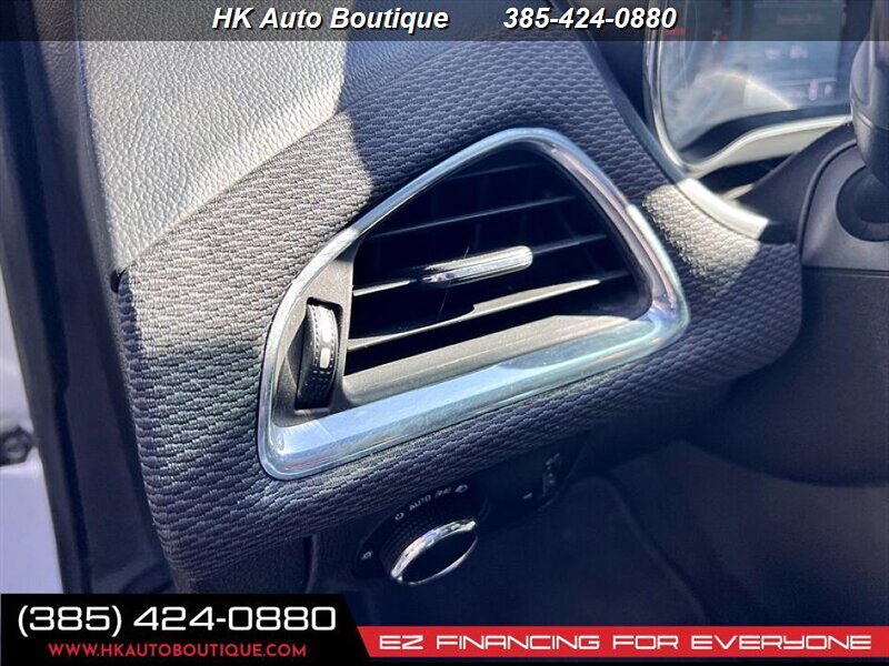 2016 Chevrolet Cruze LT Auto - Photo 14 - West Bountiful, UT 84087-1313