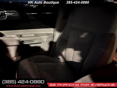 2005 Chrysler 300 Touring   - Photo 15 - West Bountiful, UT 84087-1313