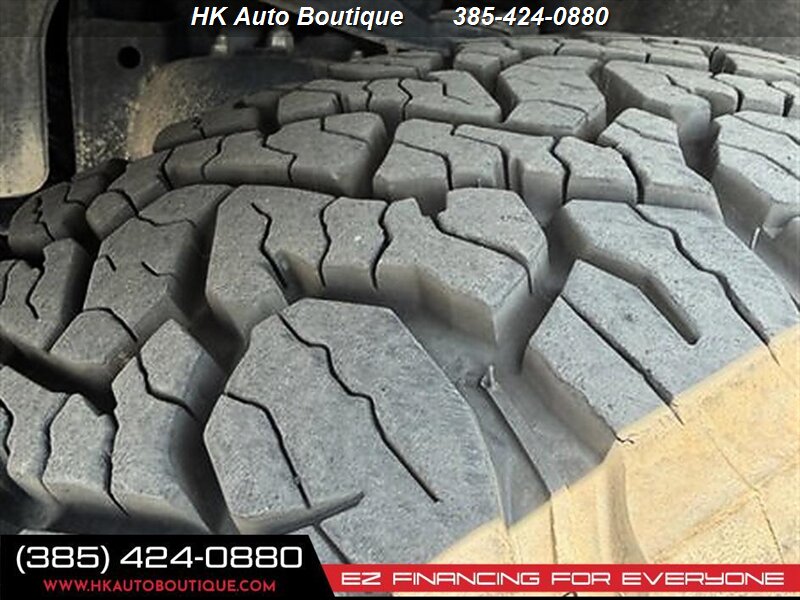2024 Nissan Titan SV - Photo 6 - West Bountiful, UT 84087-1313