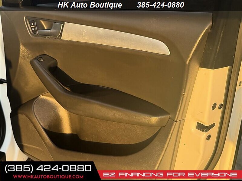 2012 Audi Q5 3.2 quattro Premium Plus - Photo 24 - West Bountiful, UT 84087-1313