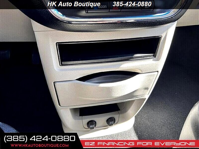 2016 Dodge Grand Caravan American Value Package - Photo 9 - West Bountiful, UT 84087-1313