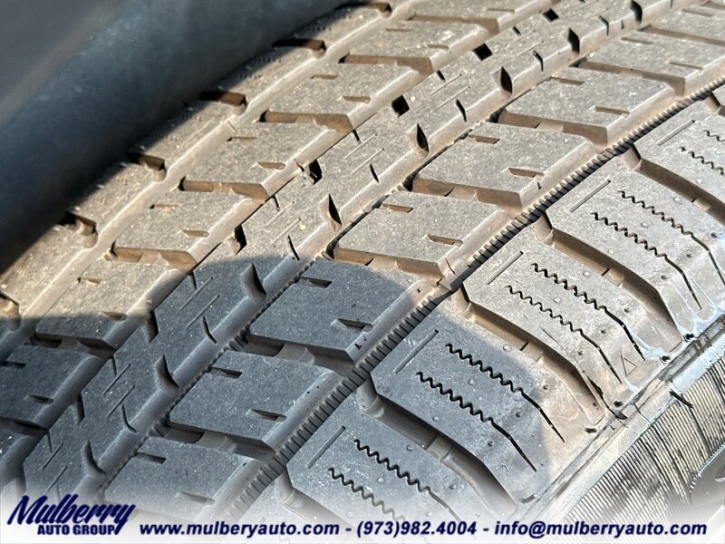 2012 RAM 1500 Tradesman  4x4 SLT 4 NEW TIRES - Photo 20 - Newark, NJ 07102