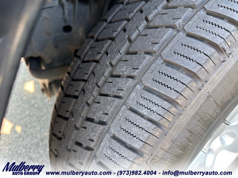 2012 RAM 1500 Tradesman  4x4 SLT 4 NEW TIRES - Photo 22 - Newark, NJ 07102