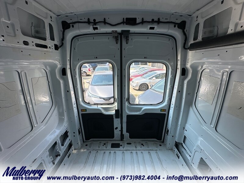 2021 Ford Transit 250   - Photo 26 - Newark, NJ 07102